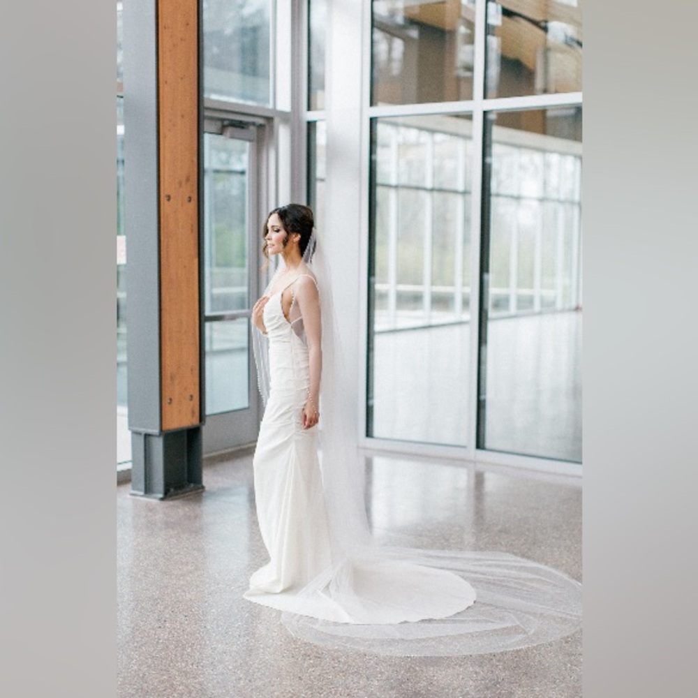 Toni Federici Paloma Veil